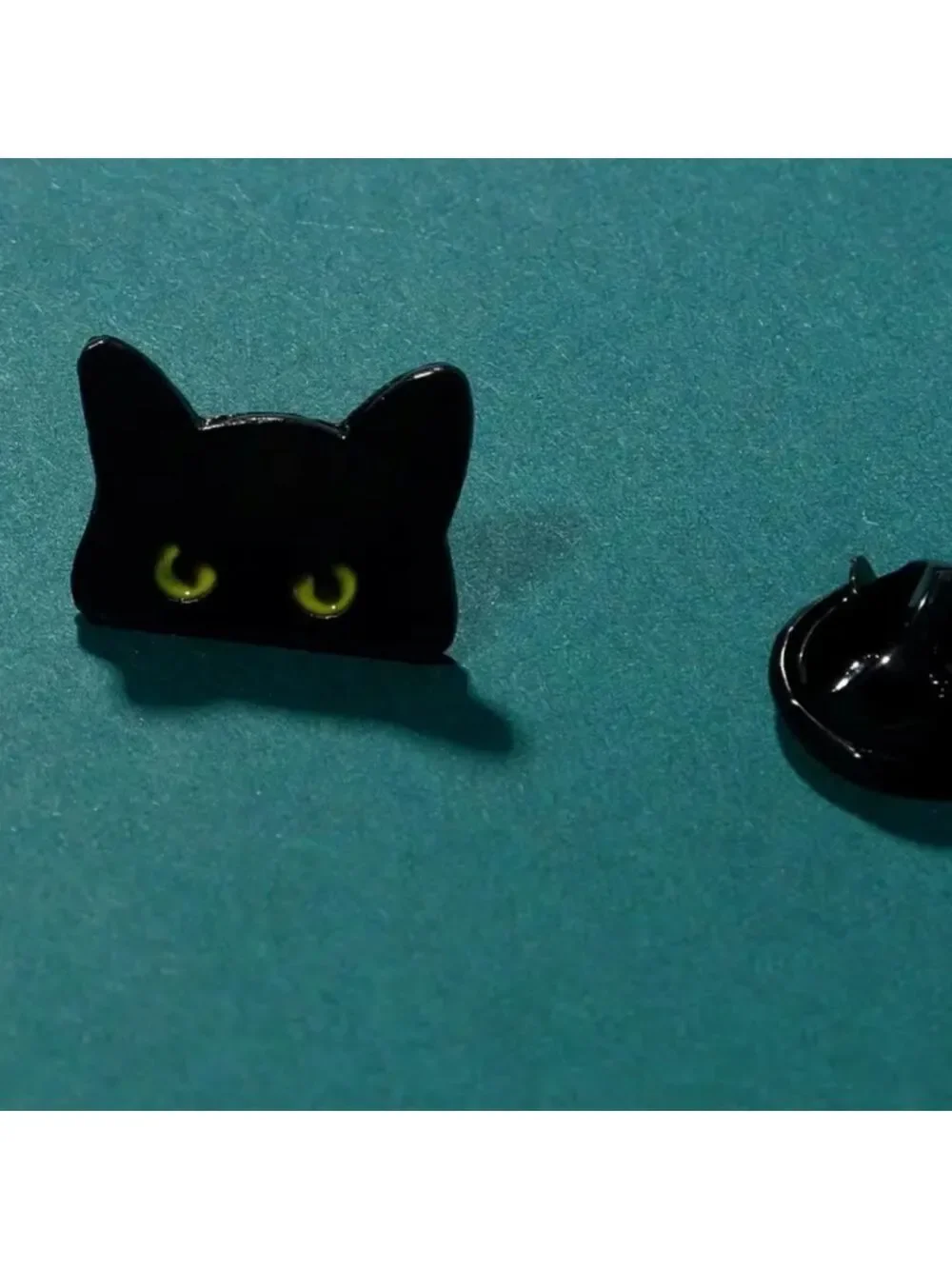 CAT Brooch POCKET PEEK A BOO BROOCH PIN